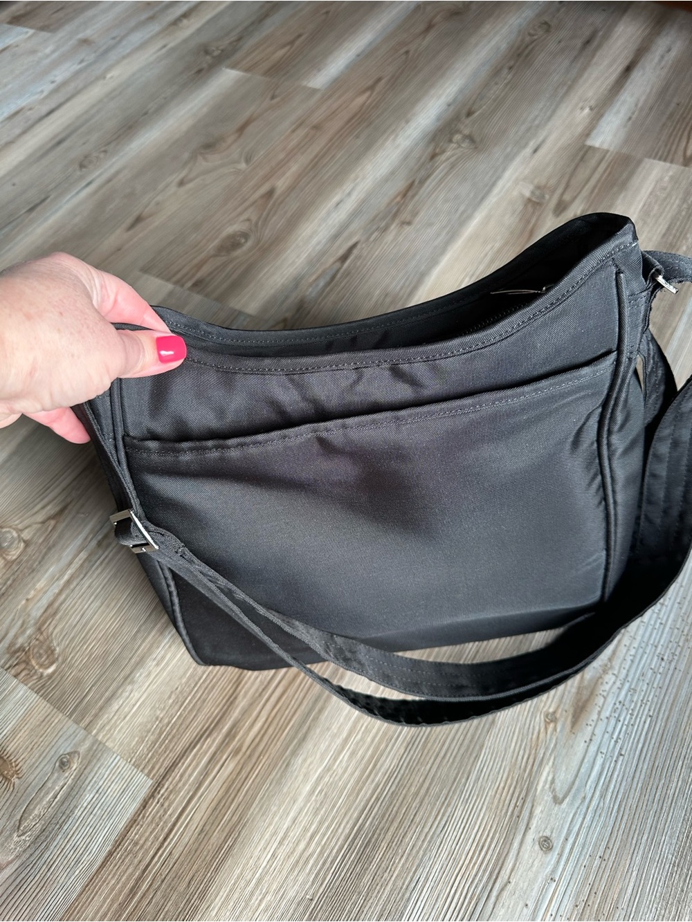 lug Black Quilted Cross Body Bag - Picture 6 of 11